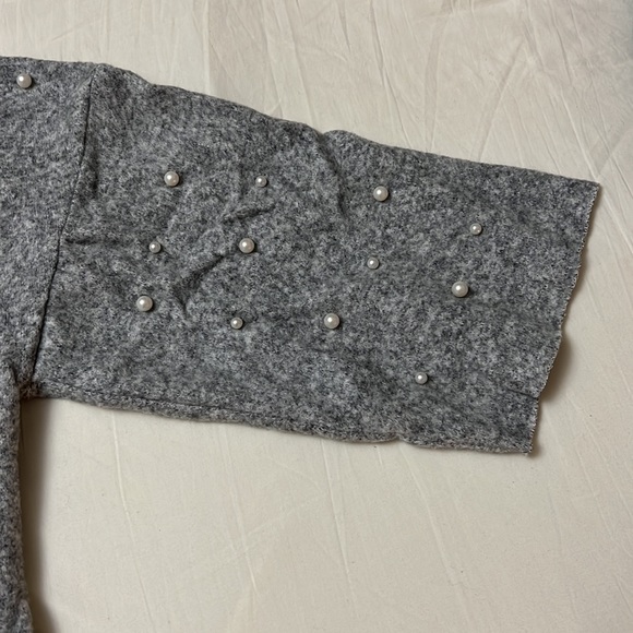 Zara Grey Pearl Top - Picture 6 of 9
